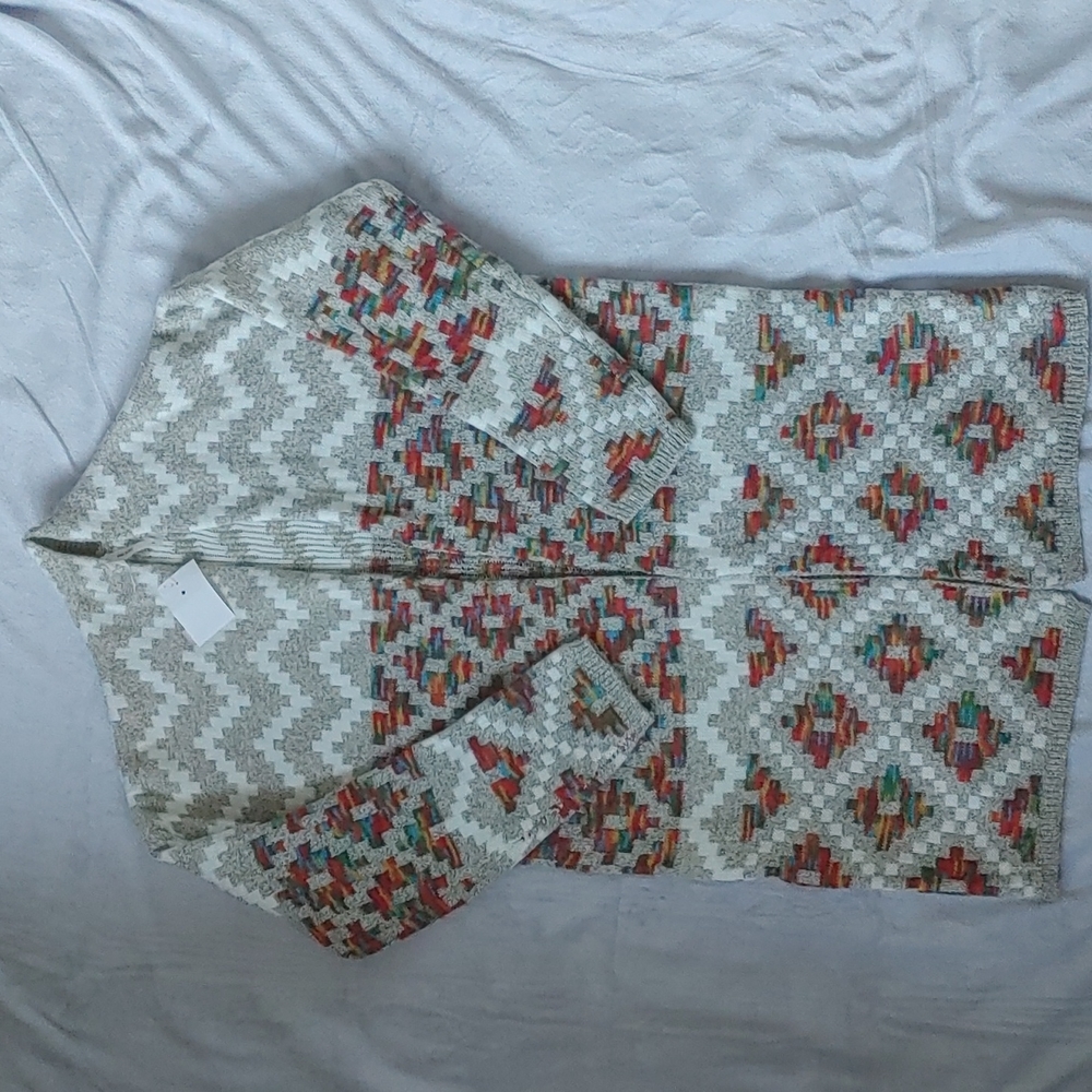 Dreamers by Debut Muliti-colour Aztec Pattern Cardigan - Picture 3 of 10